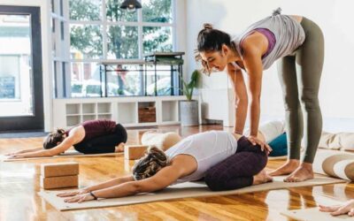 HOW TO BECOME A YOGA INSTRUCTOR: FROM TRAINING & BEYOND